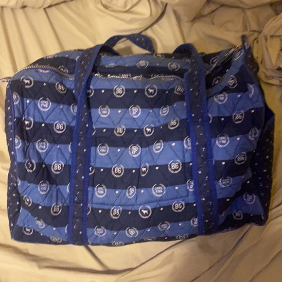 VS Pink Duffle Bag - Picture 8 of 8